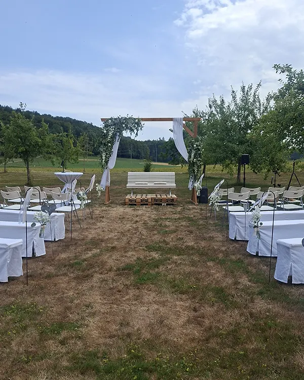 Trauungsplatz einer freien Trauung auf dem Wyss-Hof in Büetikofen bei Kirchberg